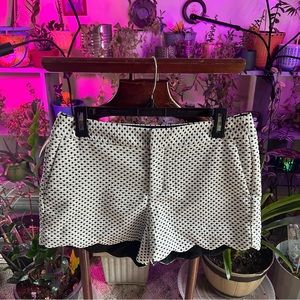 Black and white shorts!🔲